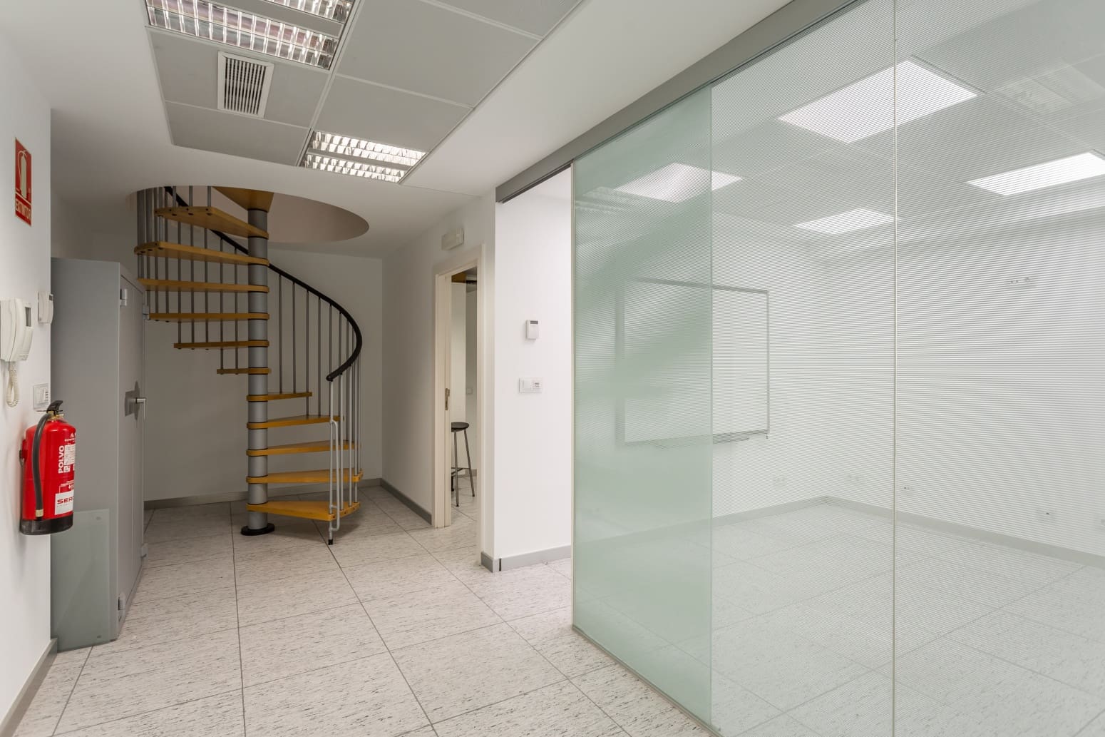 Kontor til leje i Zizur Mayor / Zizur Nagusia med garage - € 1.100 (Ref: 8838448)