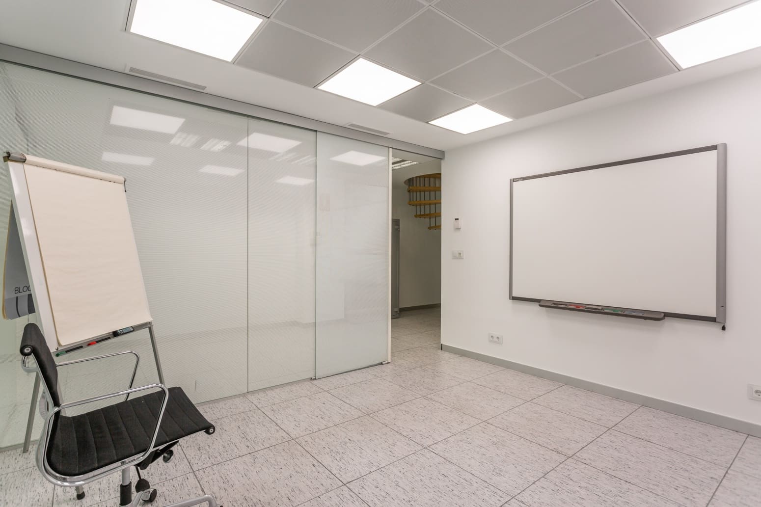 Kontor til leje i Zizur Mayor / Zizur Nagusia med garage - € 1.100 (Ref: 8838448)