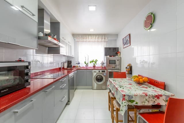 3 soveværelse Lejlighed til salg i Pamplona / Iruña - € 198.000 (Ref: 8849310)