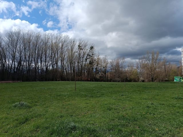 Byggegrund til salg i Huarte - € 324.700 (Ref: 8884074)