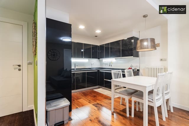 2 soveværelse Lejlighed til salg i Pamplona / Iruña - € 357.500 (Ref: 8899933)