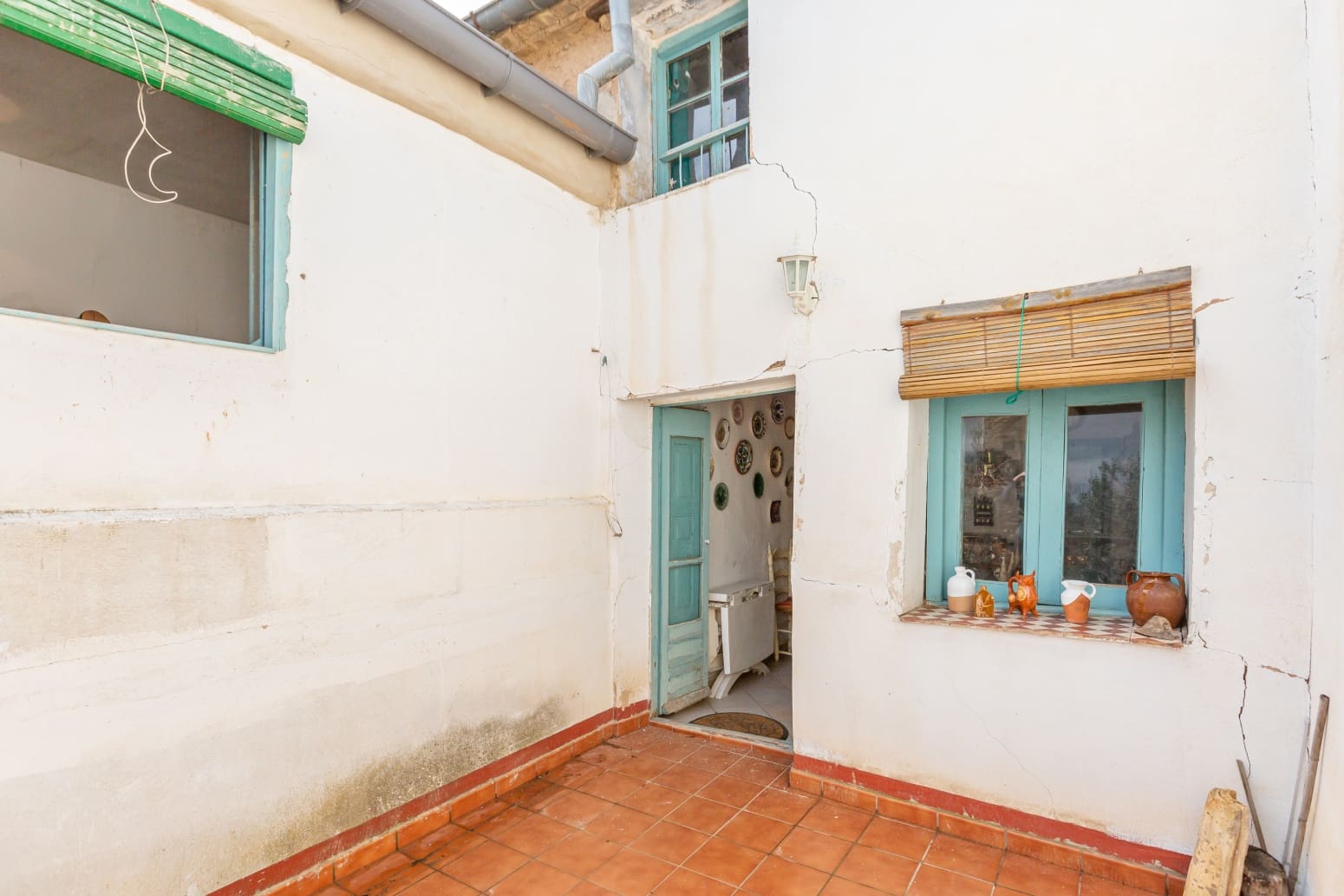 6 soveværelse Villa til salg i Milagro - € 99.500 (Ref: 8905285)