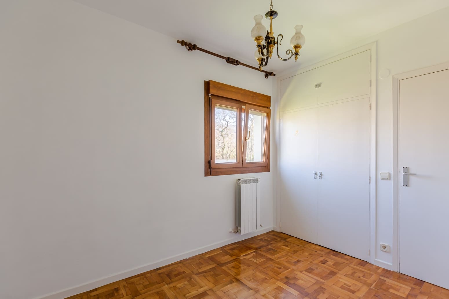 5 soveværelse Villa til salg i Ultzama med swimmingpool - € 330.000 (Ref: 8917786)