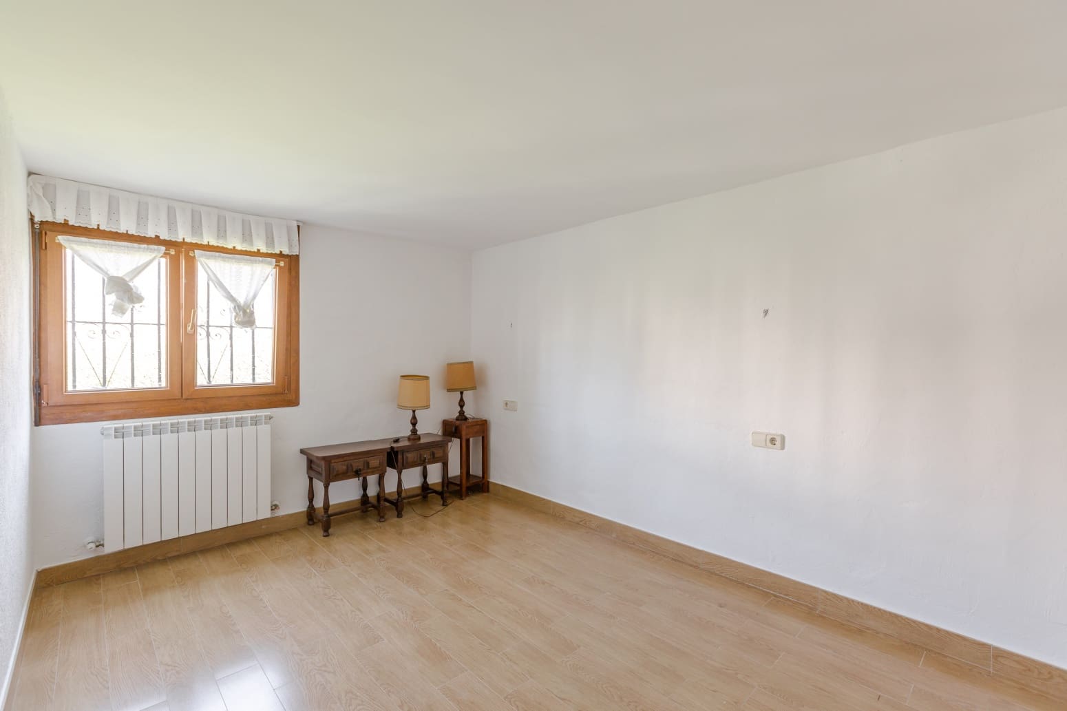 5 soveværelse Villa til salg i Ultzama med swimmingpool - € 330.000 (Ref: 8917786)