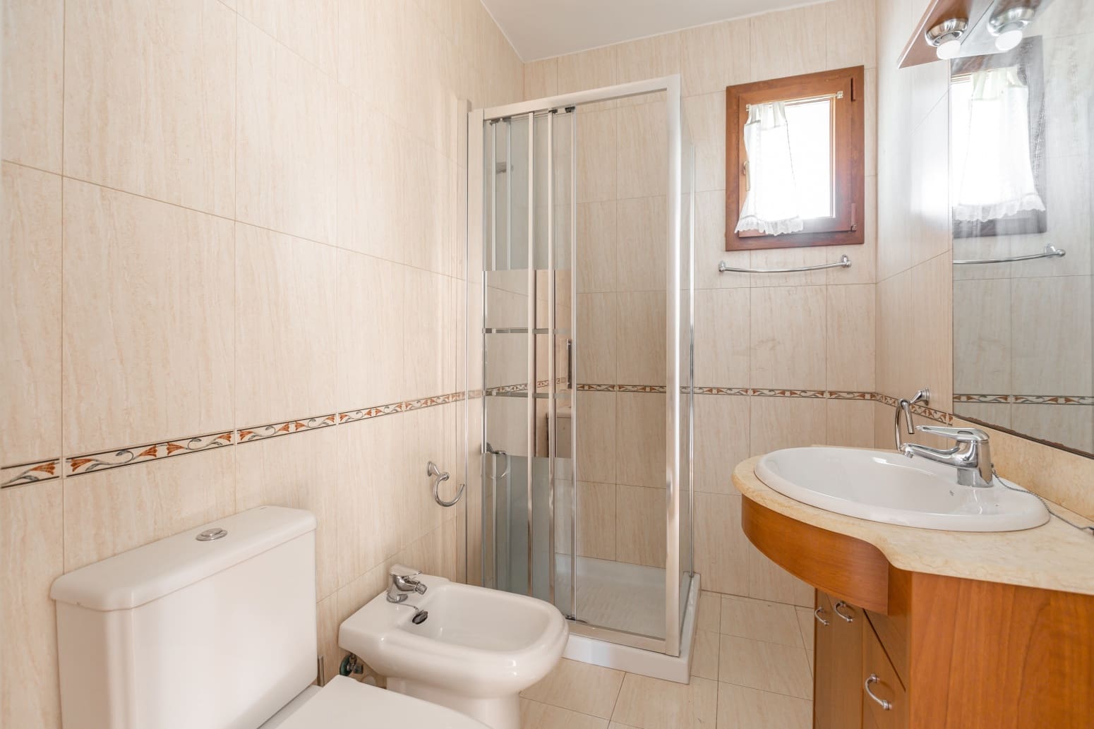 5 soveværelse Villa til salg i Ultzama med swimmingpool - € 330.000 (Ref: 8917786)