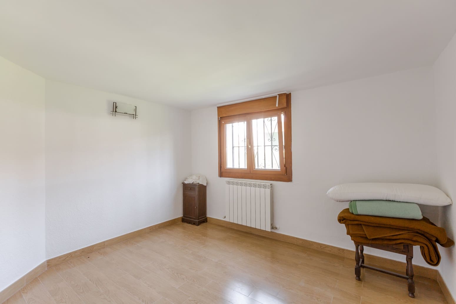 5 soveværelse Villa til salg i Ultzama med swimmingpool - € 330.000 (Ref: 8917786)