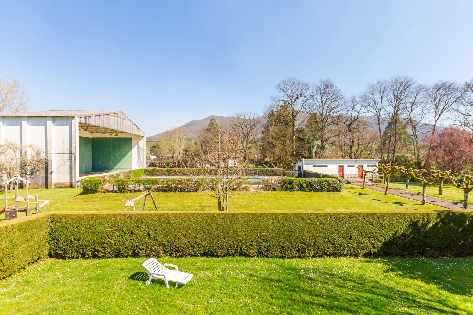 5 soveværelse Villa til salg i Ultzama med swimmingpool - € 330.000 (Ref: 8917786)