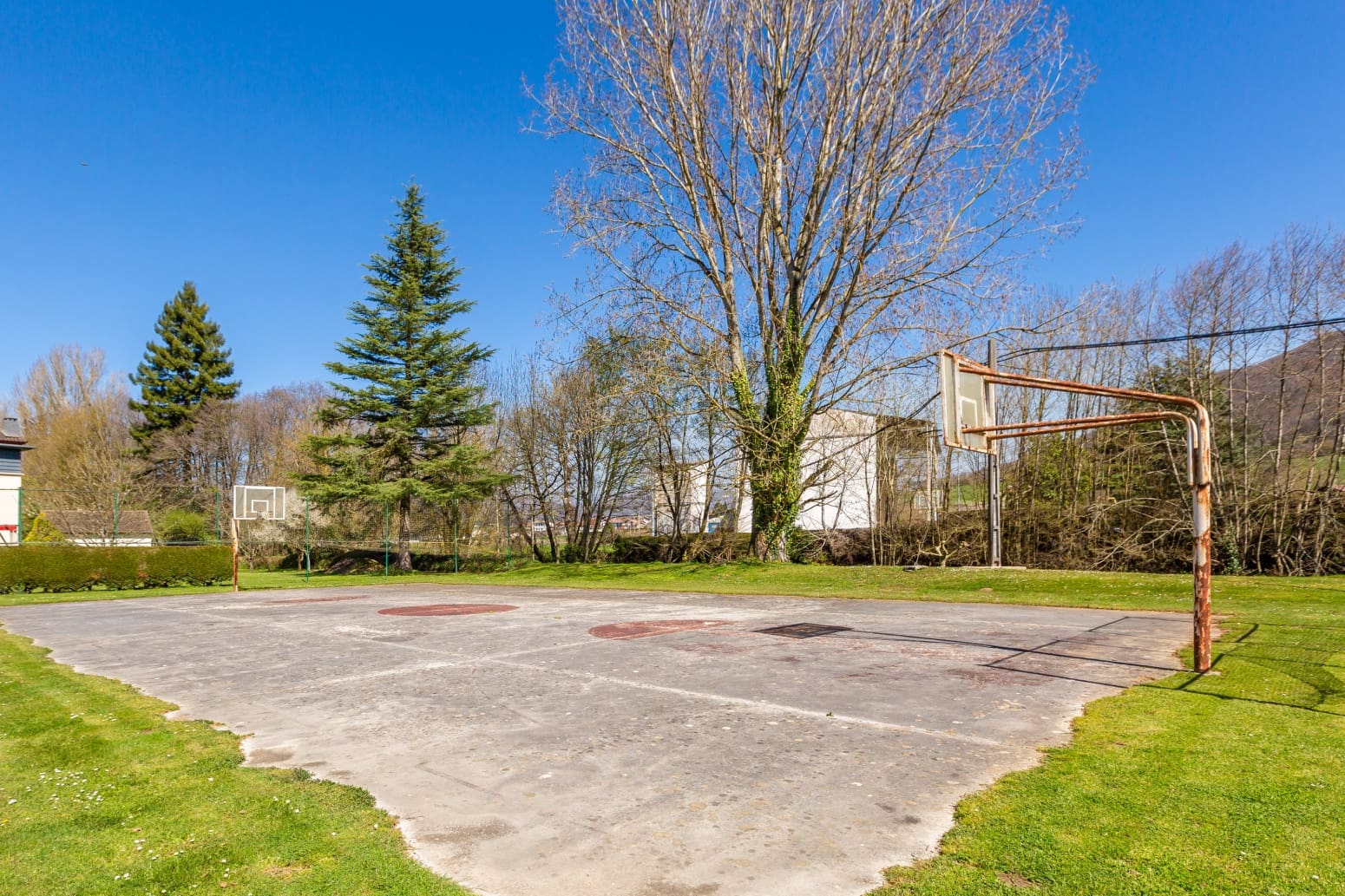 5 soveværelse Villa til salg i Ultzama med swimmingpool - € 330.000 (Ref: 8917786)