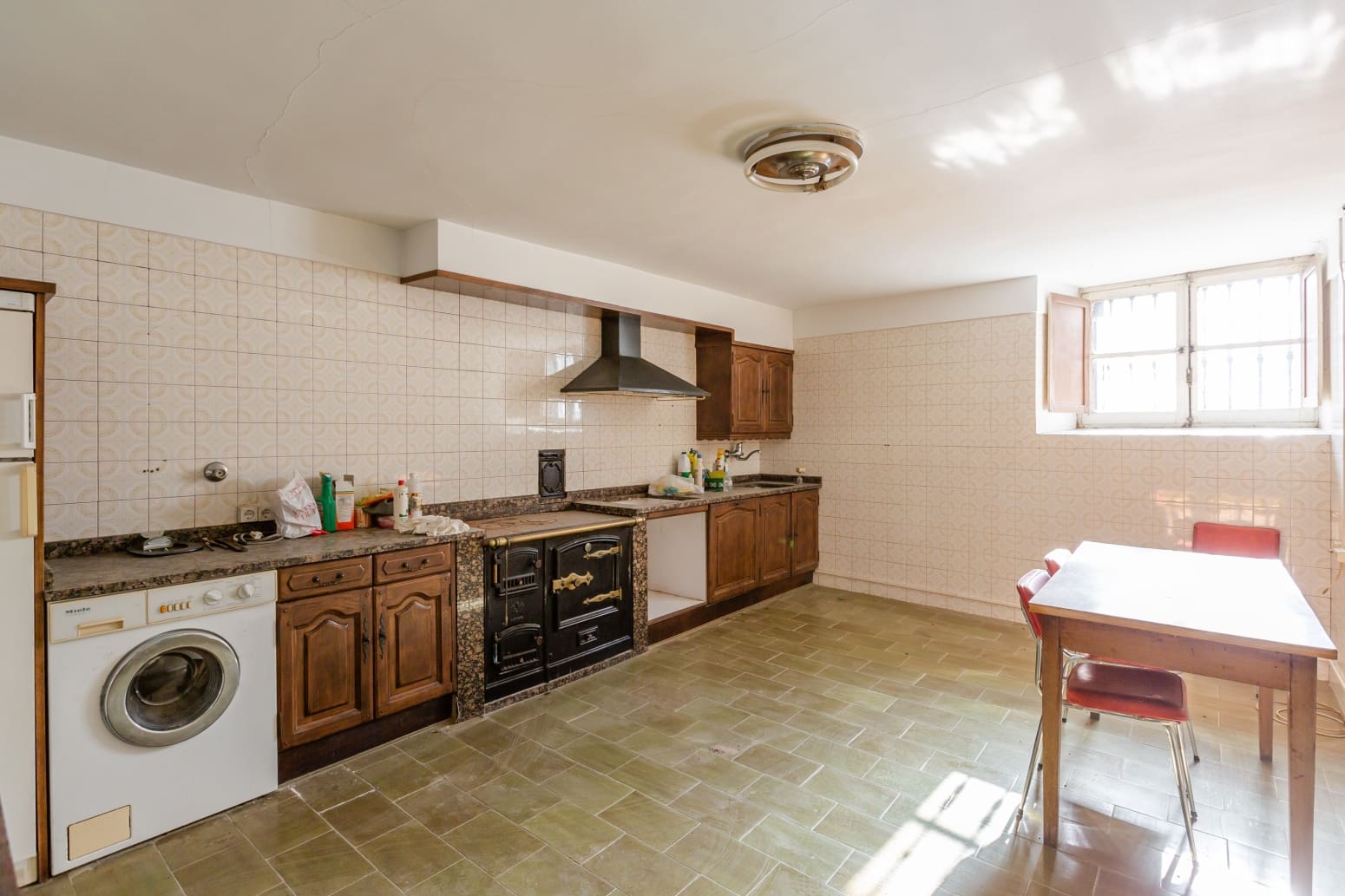 8 soveværelse Villa til salg i Uterga - € 299.000 (Ref: 8956964)