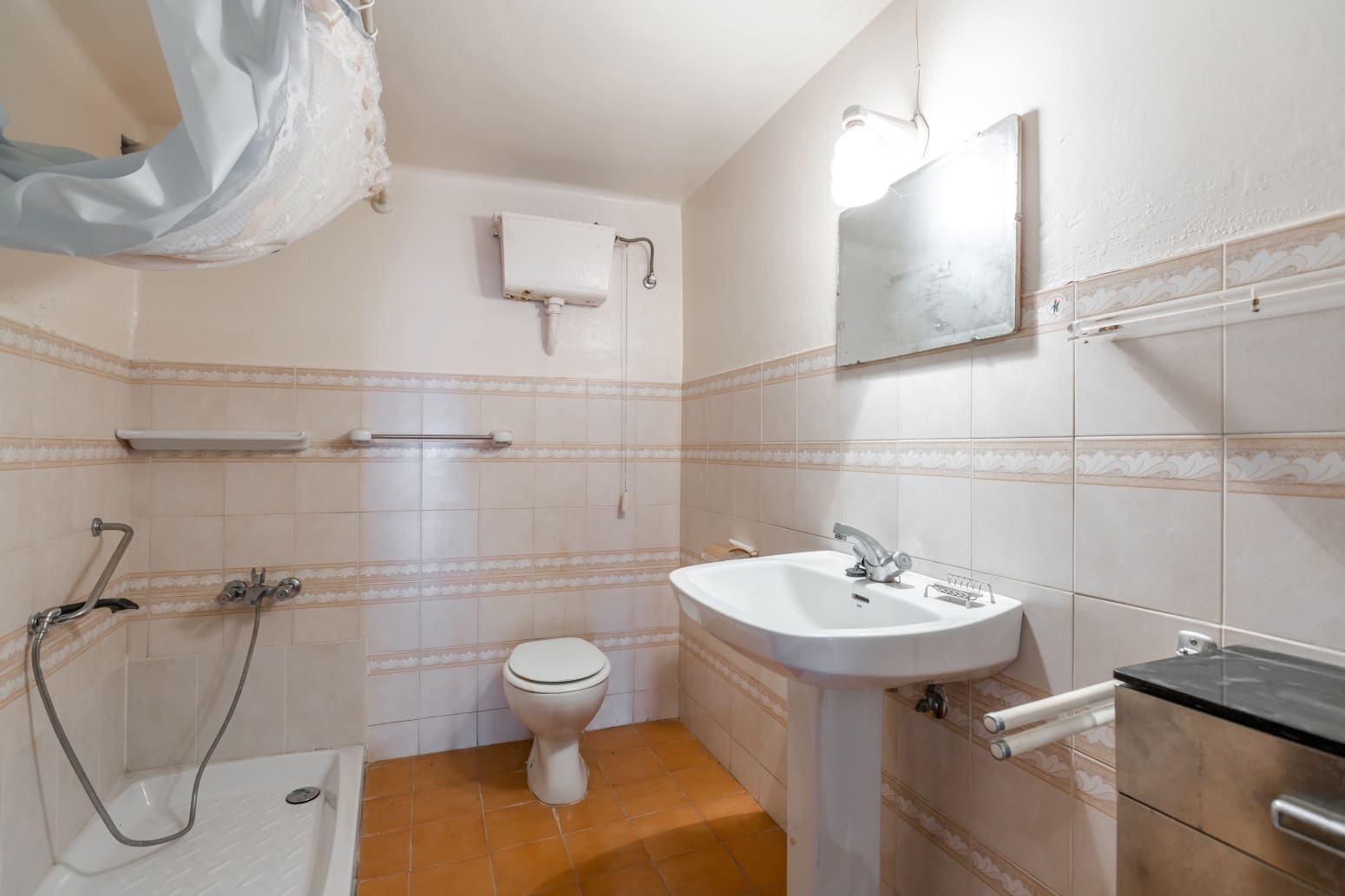 8 soveværelse Villa til salg i Uterga - € 299.000 (Ref: 8956964)