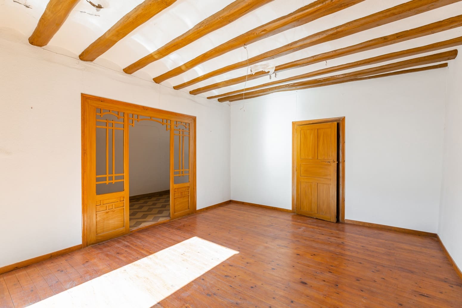 8 soveværelse Villa til salg i Uterga - € 299.000 (Ref: 8956964)