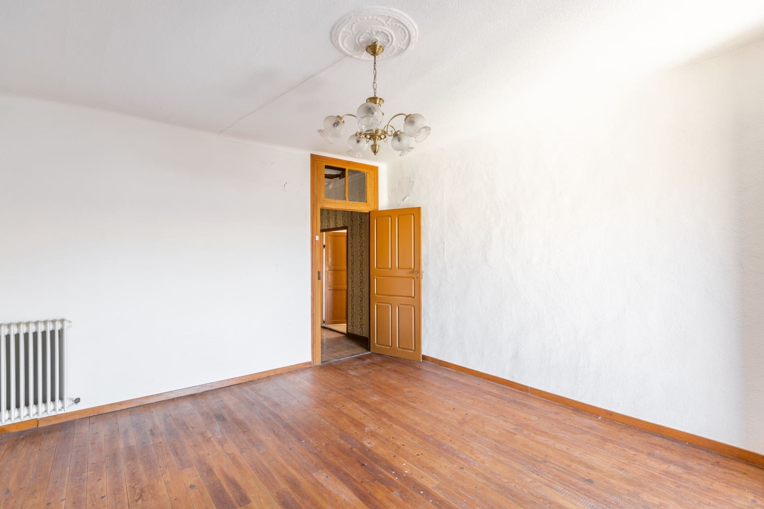 8 soveværelse Villa til salg i Uterga - € 299.000 (Ref: 8956964)