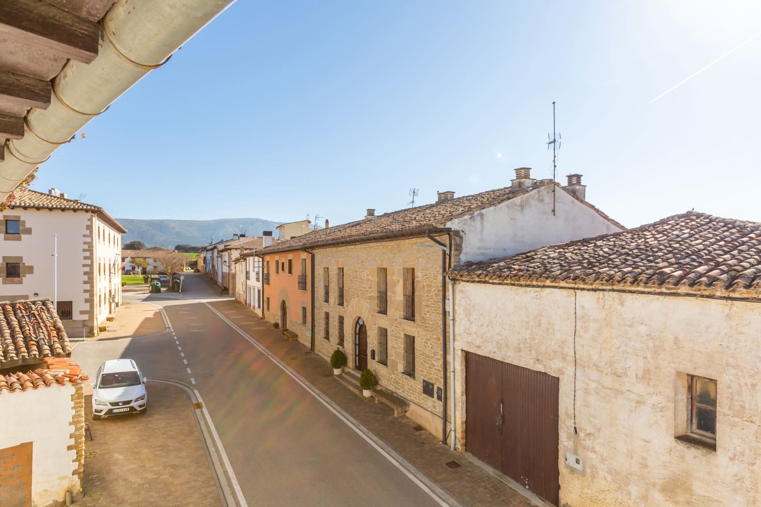 8 soveværelse Villa til salg i Uterga - € 299.000 (Ref: 8956964)