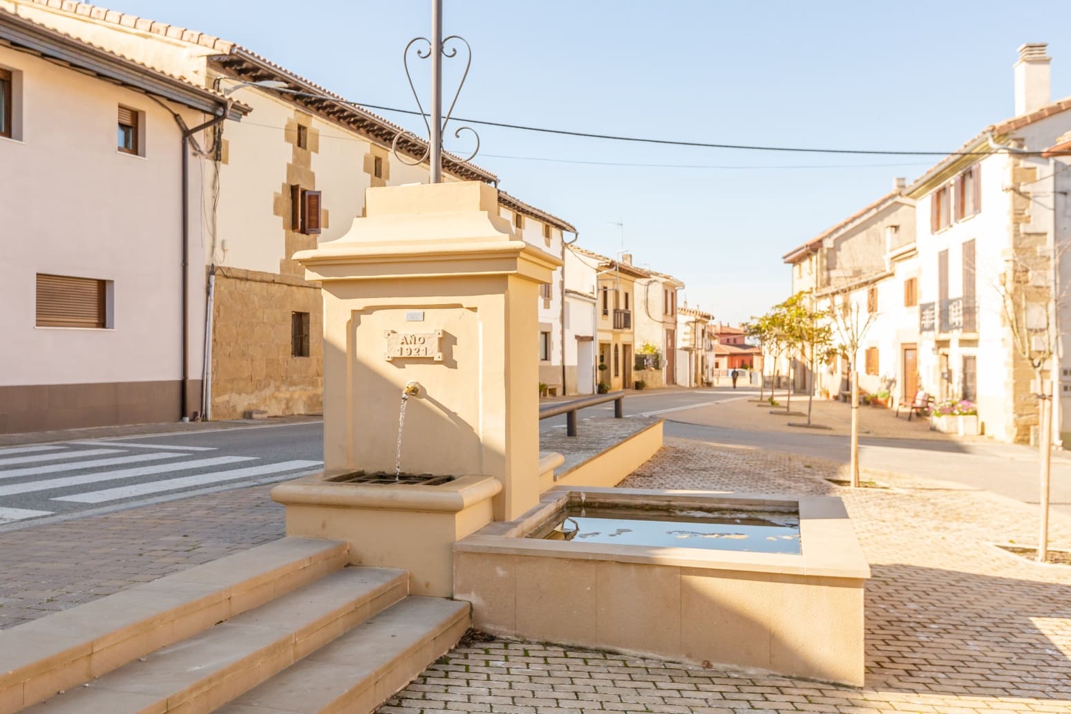 8 soveværelse Villa til salg i Uterga - € 299.000 (Ref: 8956964)