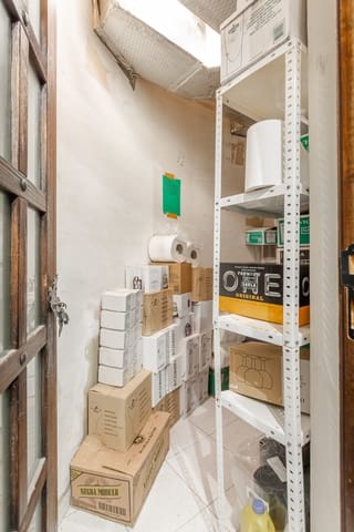 Commercieel te koop in Pamplona - € 690.000 (Ref: 8988097)