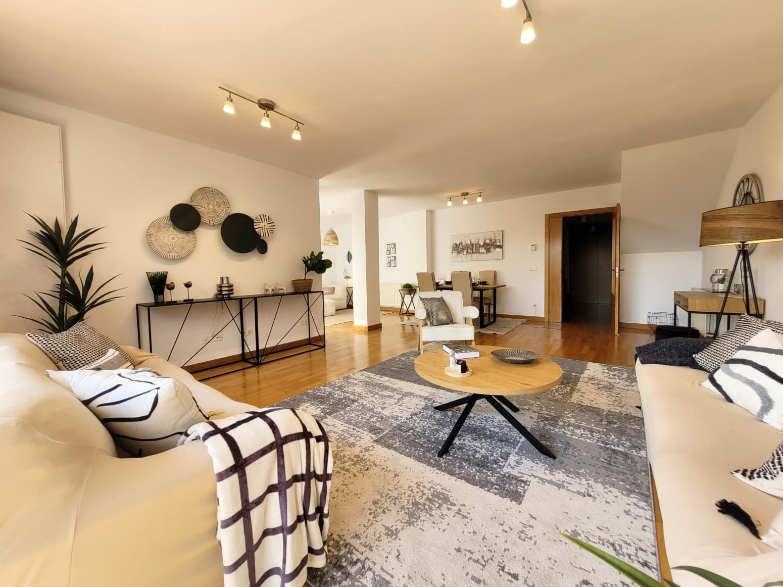 6 soveværelse Villa til salg i Zuasti med garage - € 469.900 (Ref: 8996836)