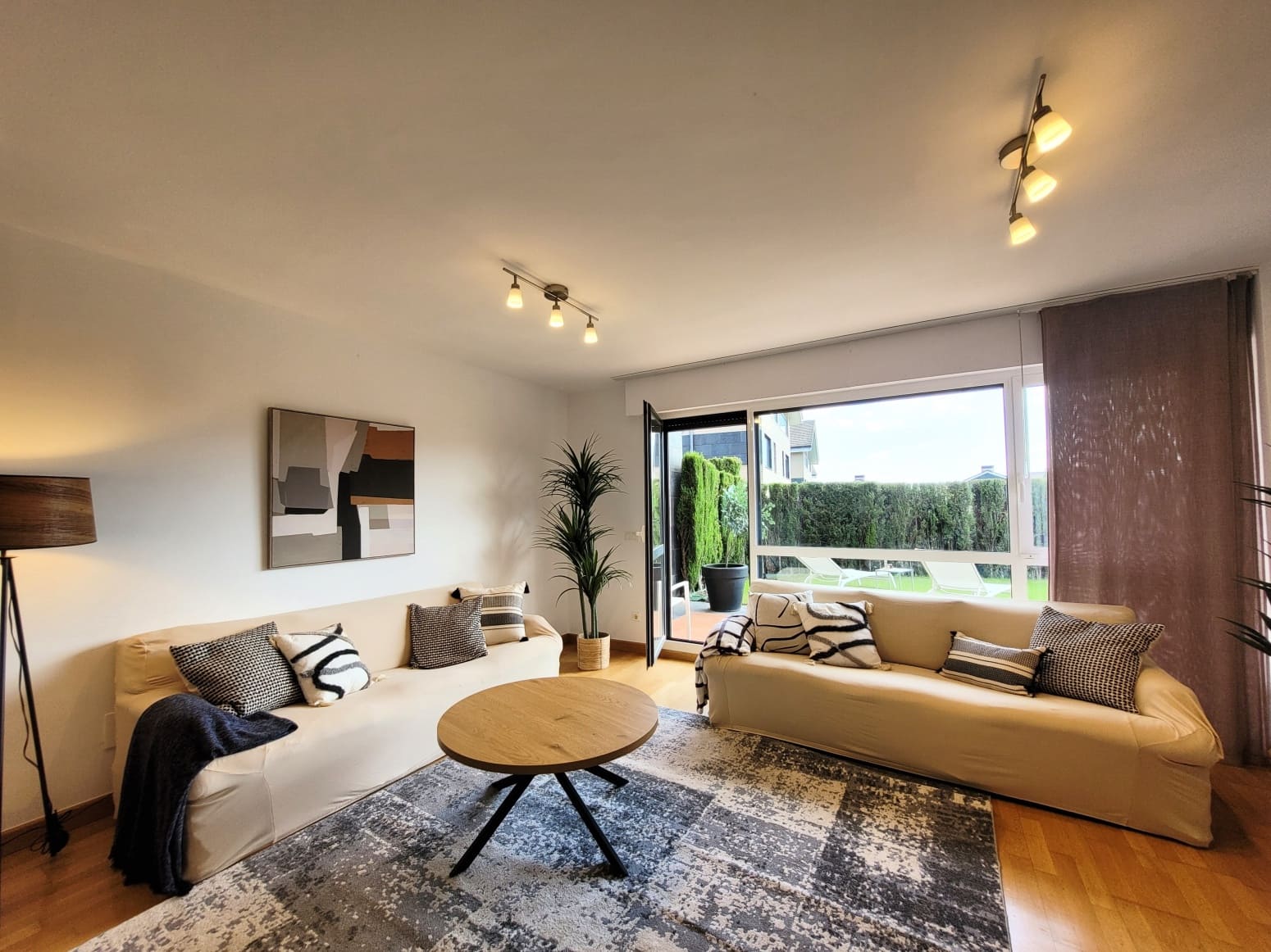 6 soveværelse Villa til salg i Zuasti med garage - € 469.900 (Ref: 8996836)