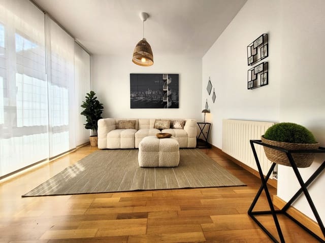 6 soveværelse Villa til salg i Zuasti, Iza med garage - € 469.900 (Ref: 8996836)