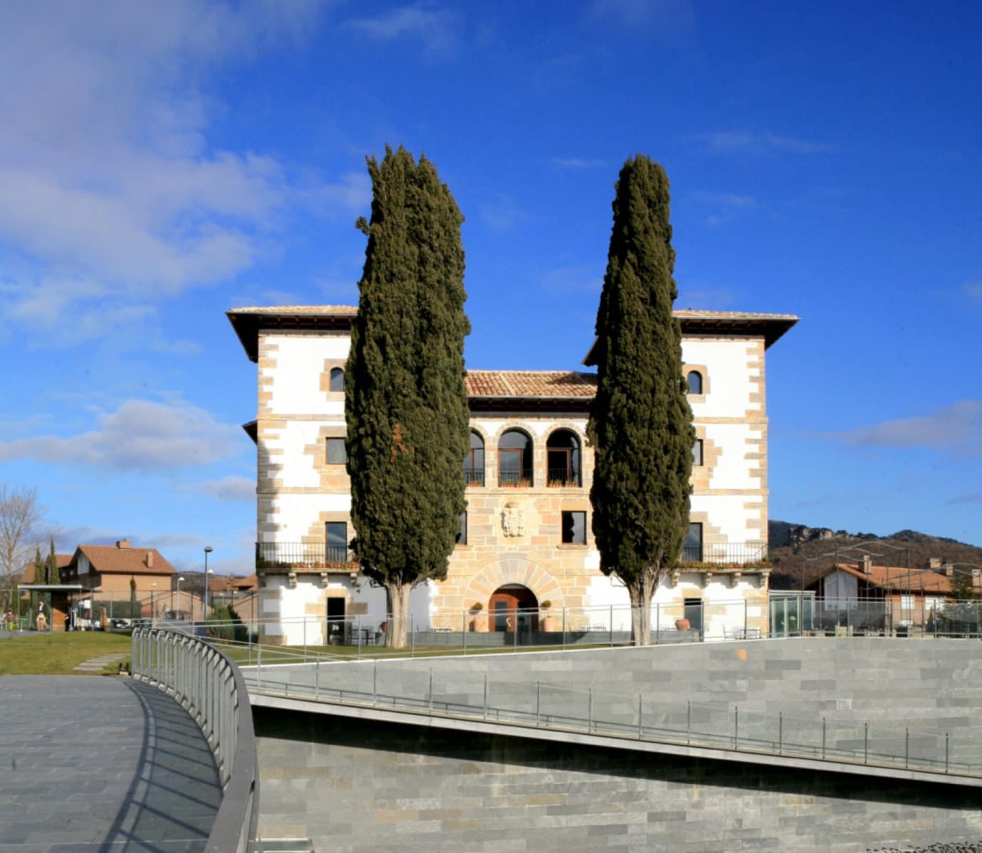 6 soveværelse Villa til salg i Zuasti med garage - € 469.900 (Ref: 8996836)