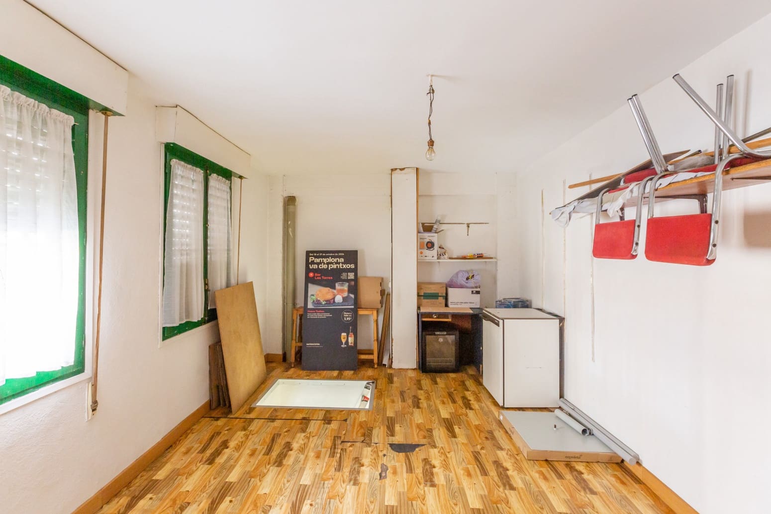 Erhverv til salg i Pamplona / Iruna - € 110.000 (Ref: 9006812)