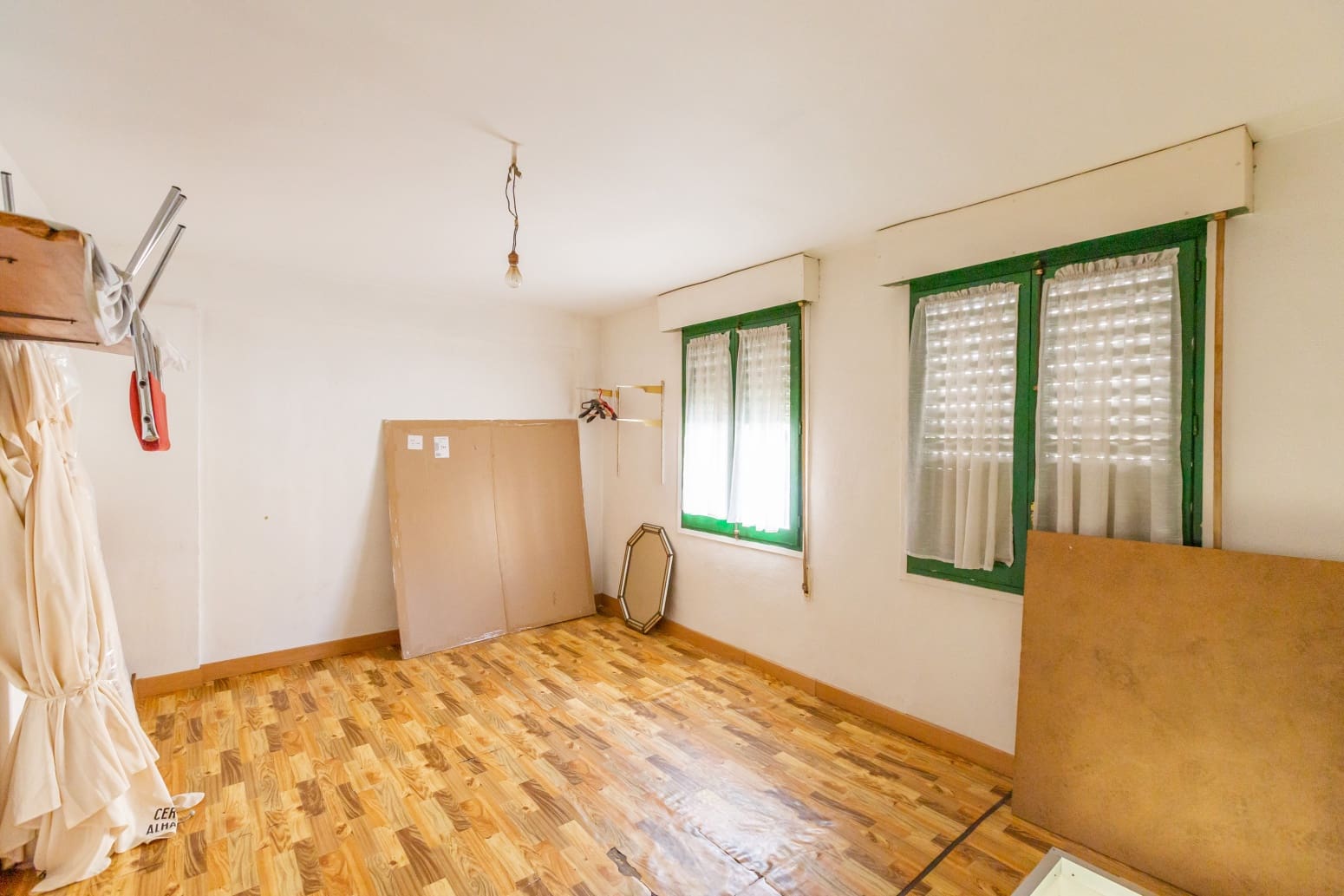 Erhverv til salg i Pamplona / Iruna - € 110.000 (Ref: 9006812)