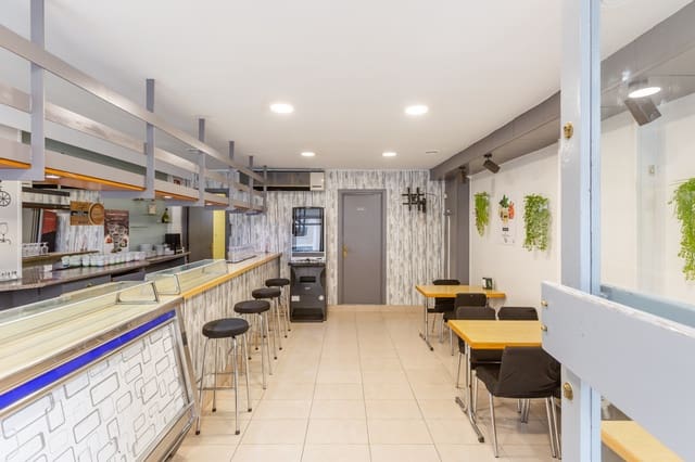 Erhverv til salg i Pamplona / Iruña - € 110.000 (Ref: 9006812)