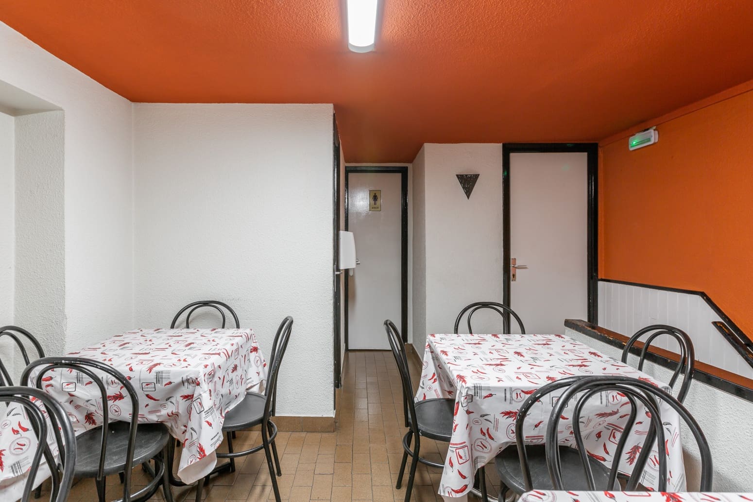 Kommersiell til salgs i Pamplona - € 48 000 (Ref: 9014248)