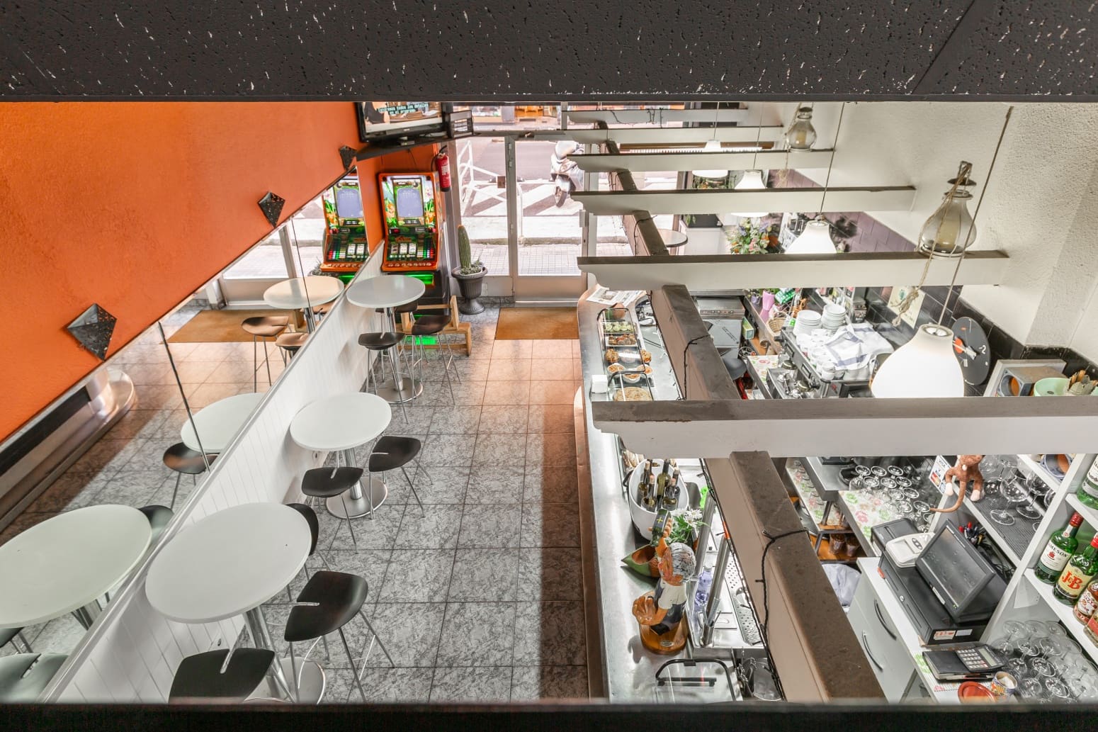 Kommersiell til salgs i Pamplona - € 48 000 (Ref: 9014248)