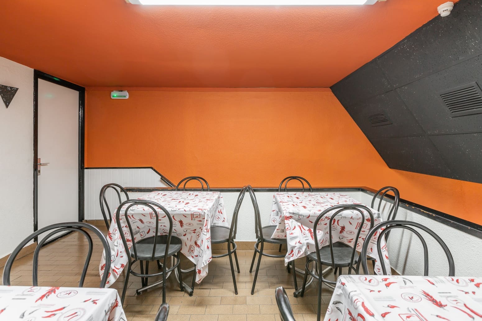 Kommersiell til salgs i Pamplona - € 48 000 (Ref: 9014248)