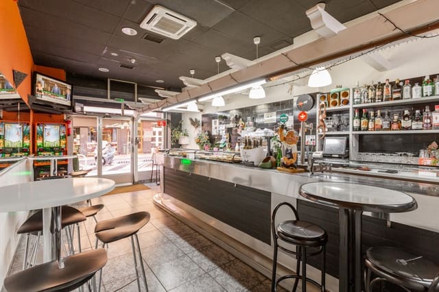 Commercieel te koop in Pamplona - € 48.000 (Ref: 9014248)