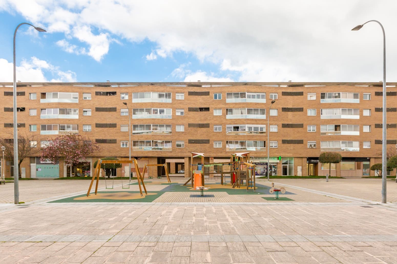 Erhverv til salg i Zizur Mayor / Zizur Nagusia - € 220.000 (Ref: 9014249)