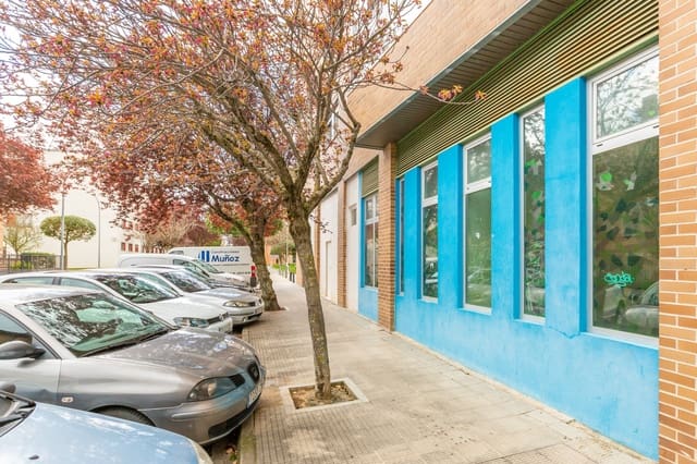 Commercial for sale in Zizur Mayor / Zizur Nagusia - € 220,000 (Ref: 9014249)