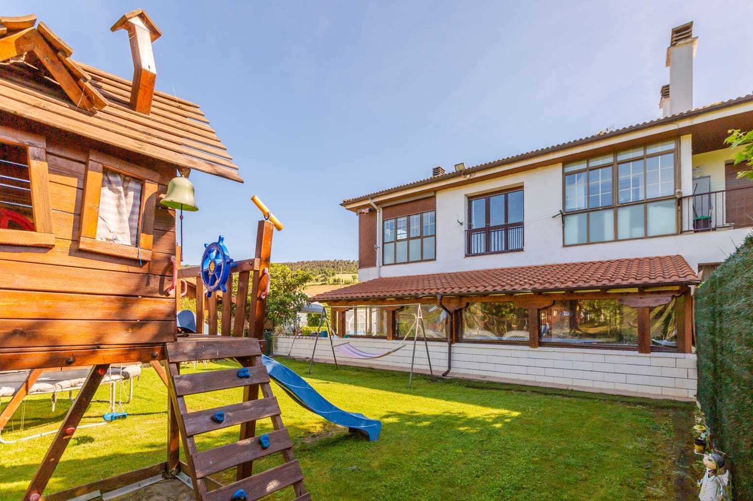 5 soveværelse Villa til salg i Ezcabarte med garage - € 689.900 (Ref: 9019924)