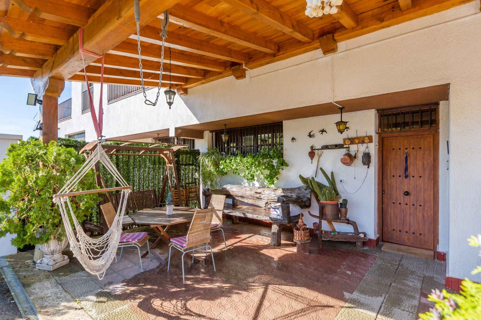 5 soveværelse Villa til salg i Ezcabarte med garage - € 689.900 (Ref: 9019924)