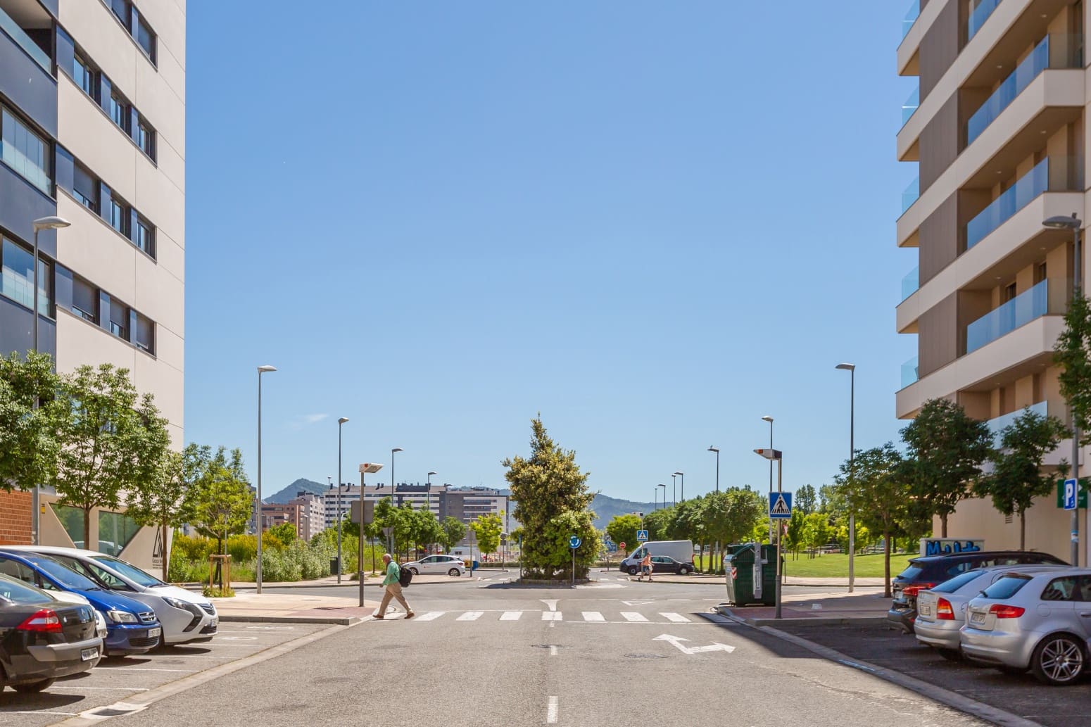 Local Commercial à louer à Pampelune - 2 200 € (Ref: 9026392)