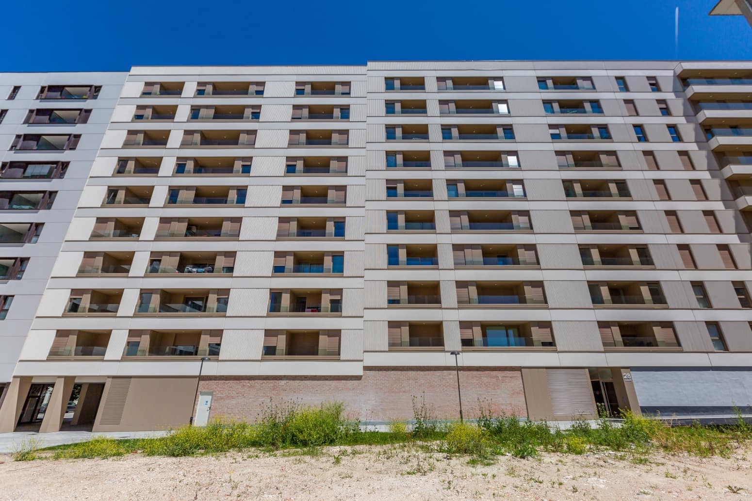 Local Commercial à louer à Pampelune - 2 200 € (Ref: 9026392)