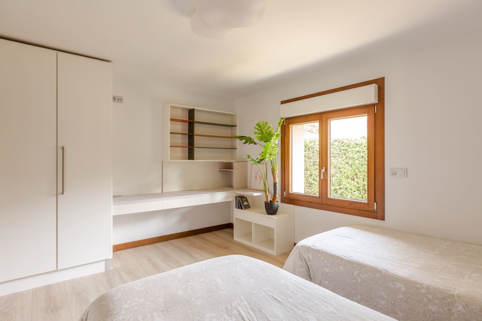 3 soveværelse Villa til salg i Burutain med garage - € 585.000 (Ref: 9034260)