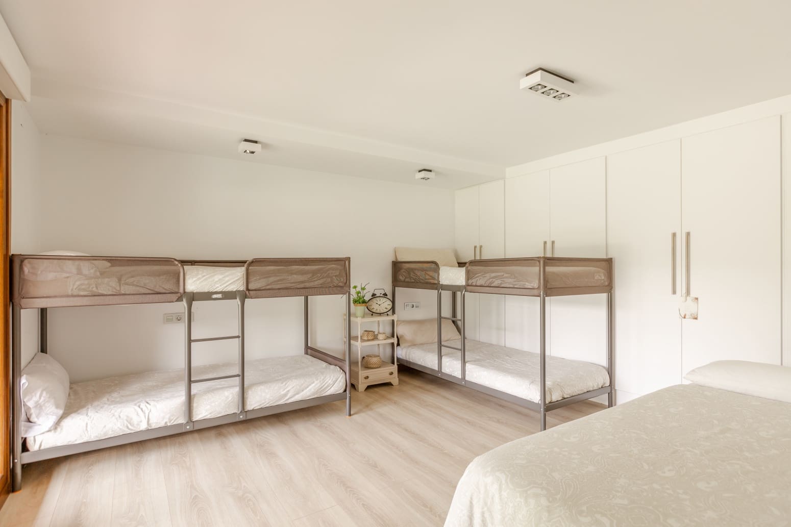 3 soveværelse Villa til salg i Burutain med garage - € 585.000 (Ref: 9034260)