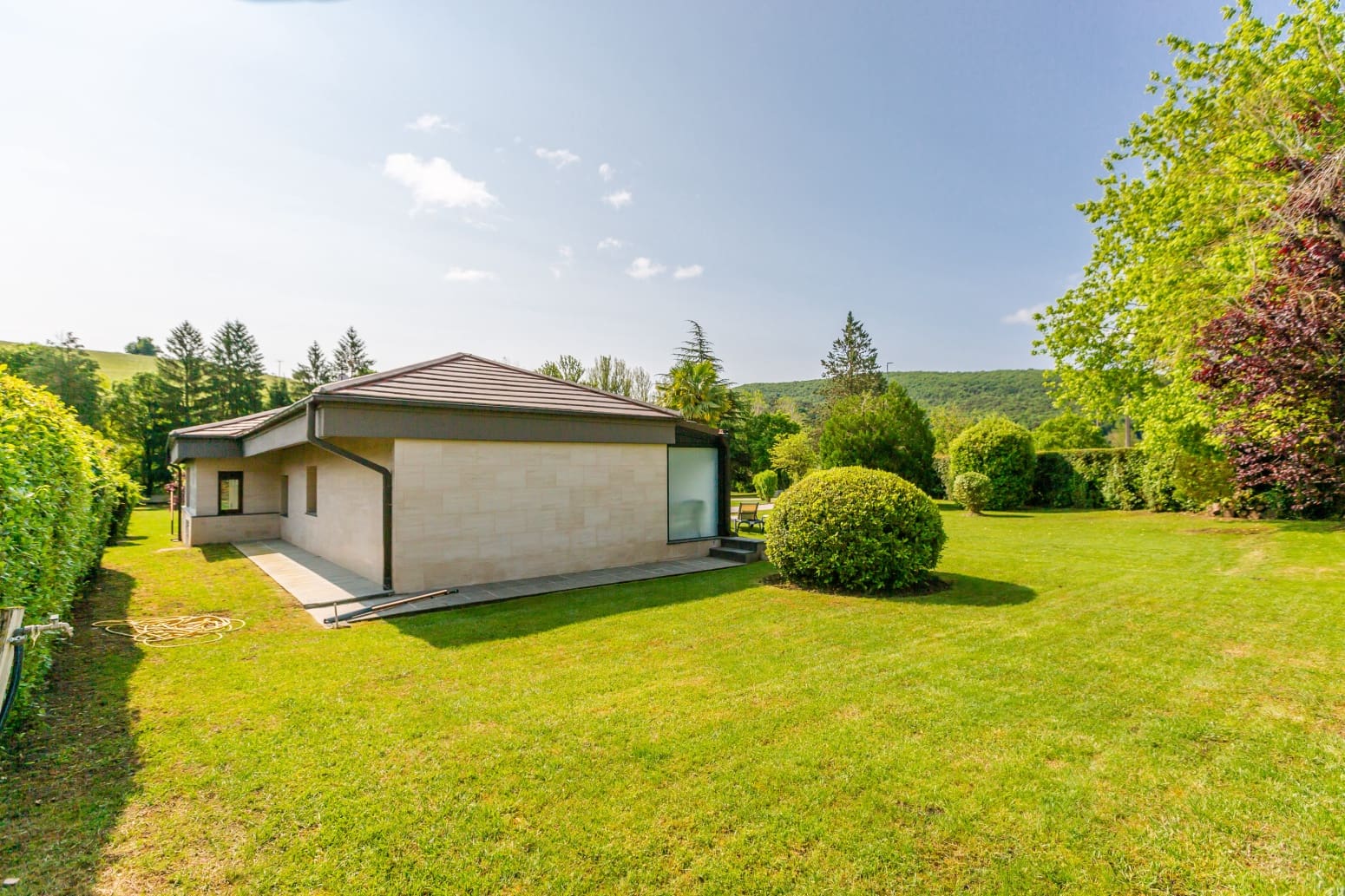 3 soveværelse Villa til salg i Burutain med garage - € 585.000 (Ref: 9034260)