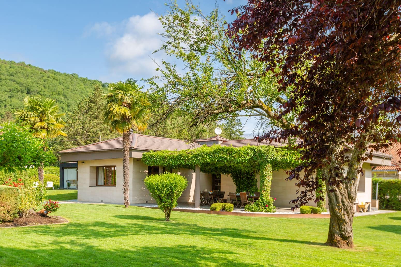 3 soveværelse Villa til salg i Burutain med garage - € 585.000 (Ref: 9034260)