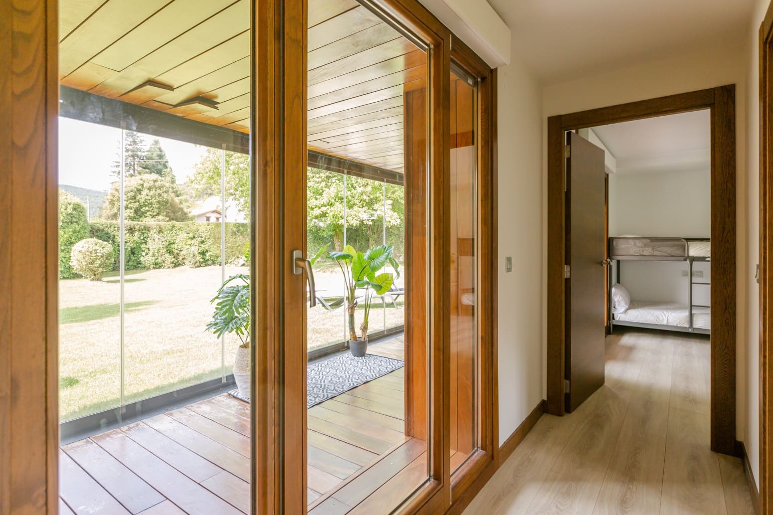 3 soveværelse Villa til salg i Burutain med garage - € 585.000 (Ref: 9034260)