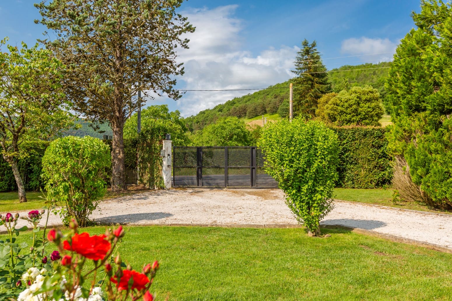 3 soveværelse Villa til salg i Burutain med garage - € 585.000 (Ref: 9034260)