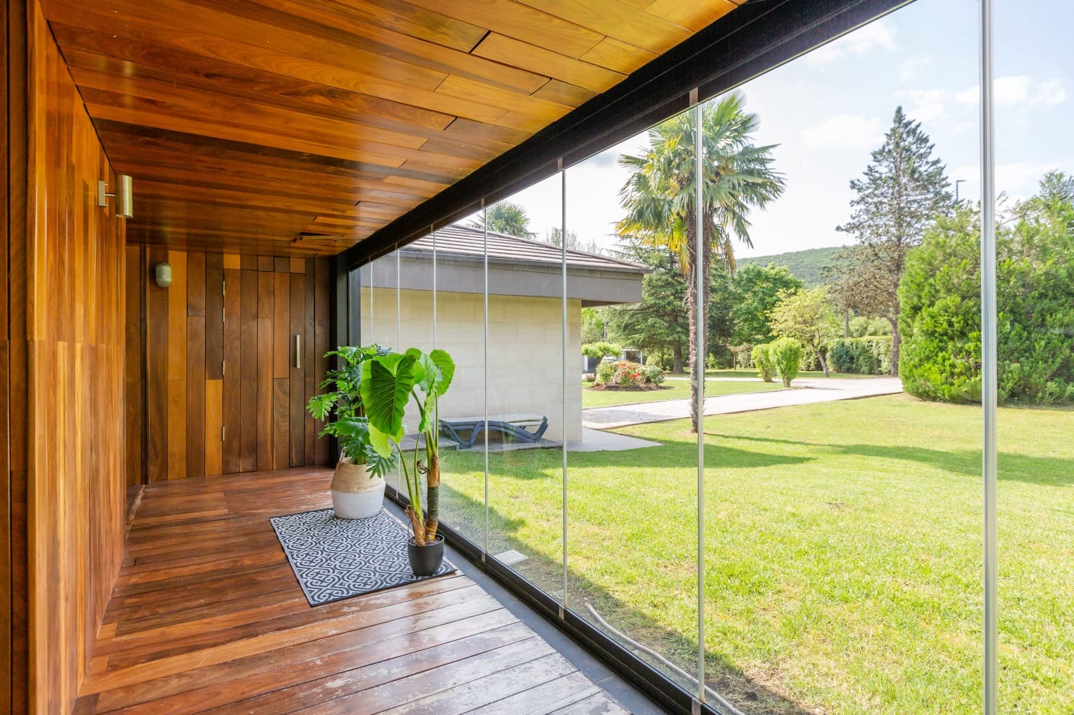 3 soveværelse Villa til salg i Burutain med garage - € 585.000 (Ref: 9034260)