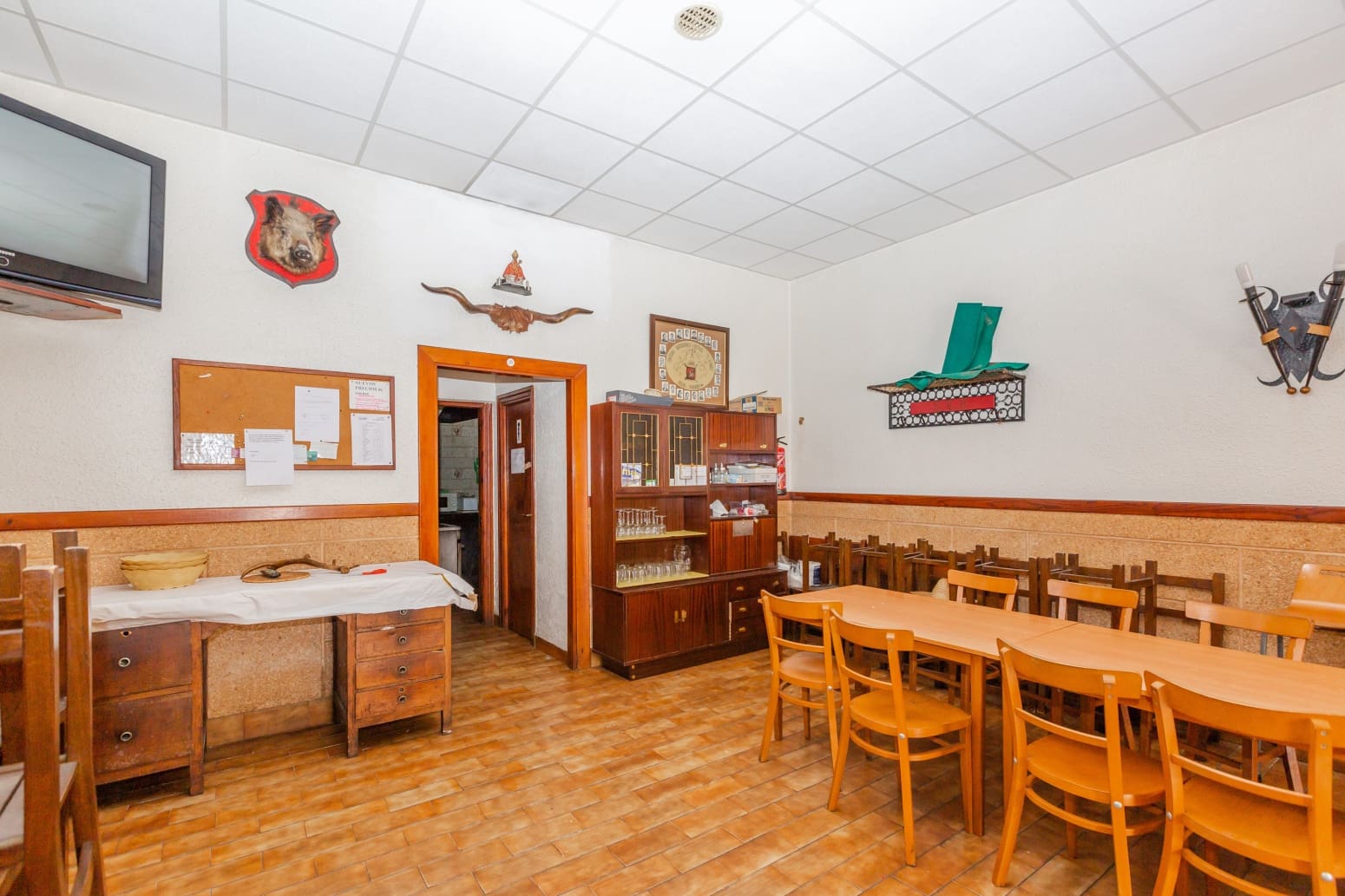 Erhverv til salg i Pamplona / Iruna - € 109.000 (Ref: 9074936)