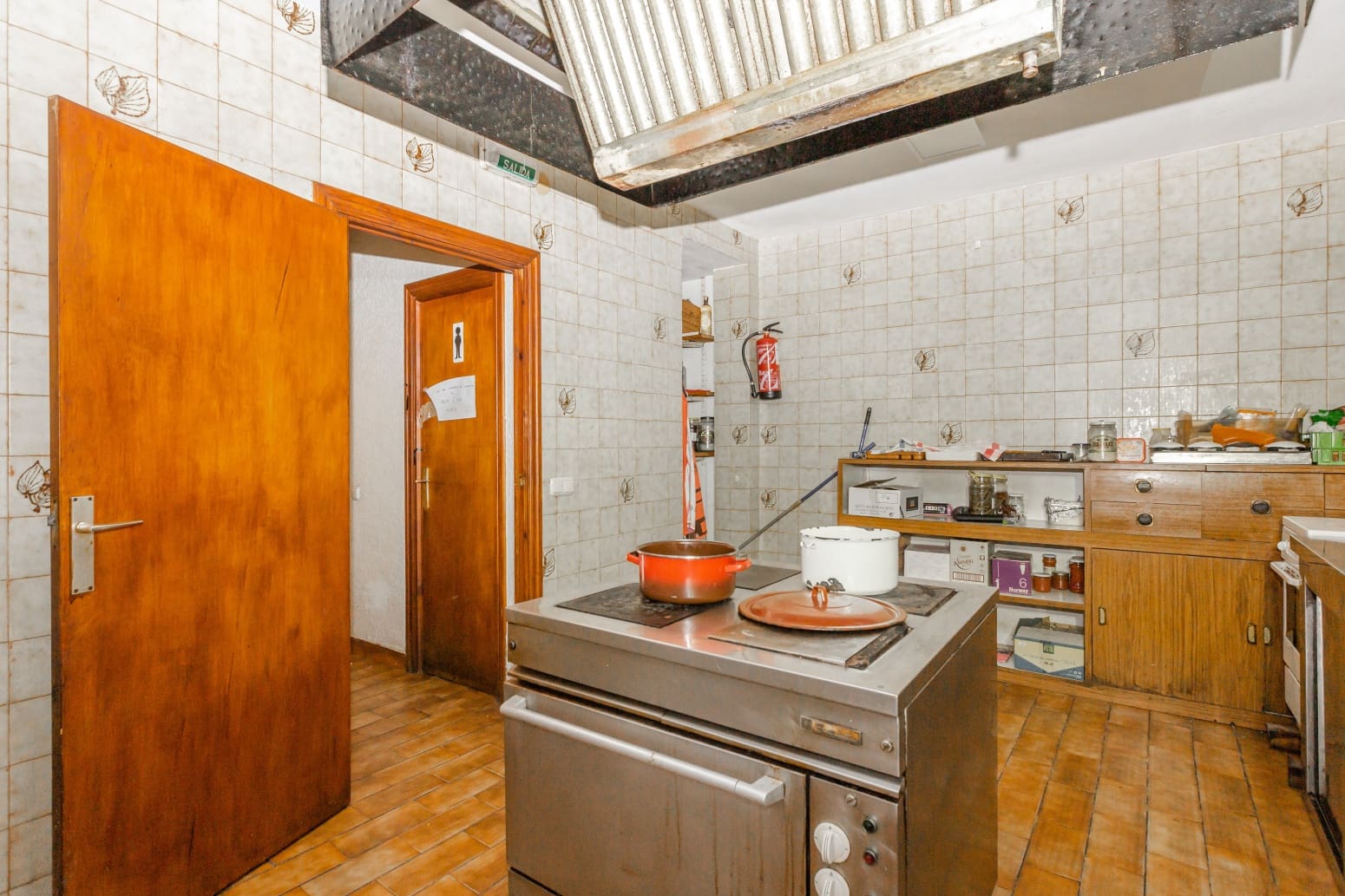 Erhverv til salg i Pamplona / Iruna - € 109.000 (Ref: 9074936)