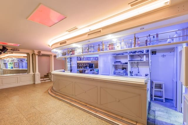 Commercial for sale in Peralta - € 325,000 (Ref: 9075758)