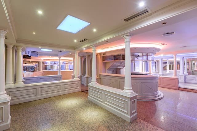 Comercial para venda em Peralta - 325 000 € (Ref: 9075758)