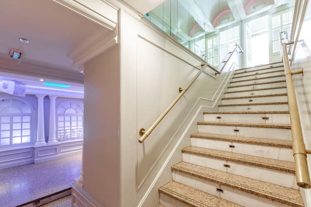 Commercial for sale in Peralta - € 325,000 (Ref: 9075758)