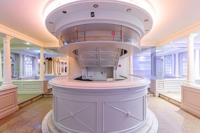 Commercial for sale in Peralta - € 325,000 (Ref: 9075758)