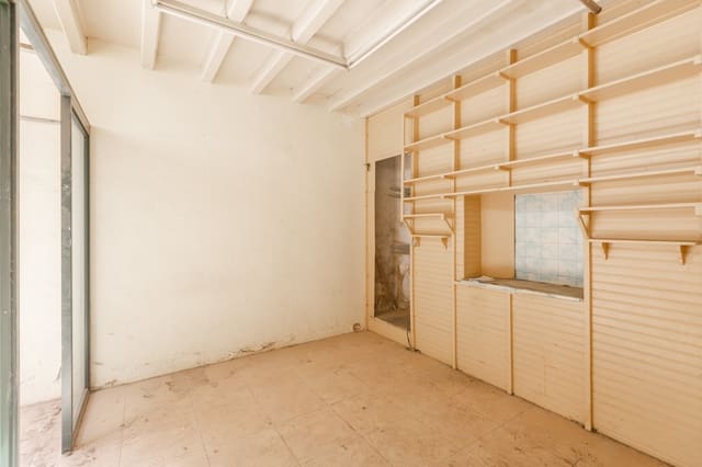 Commercial for sale in Pamplona / Iruña - € 99,000 (Ref: 9077846)